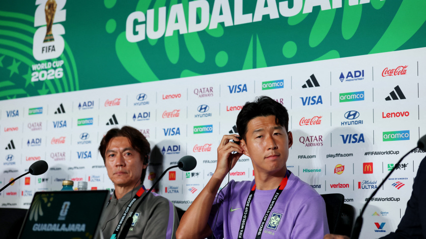 South Korea Coach Criticises Drone Incident Ahead of Crucial World Cup Clash with Mexico